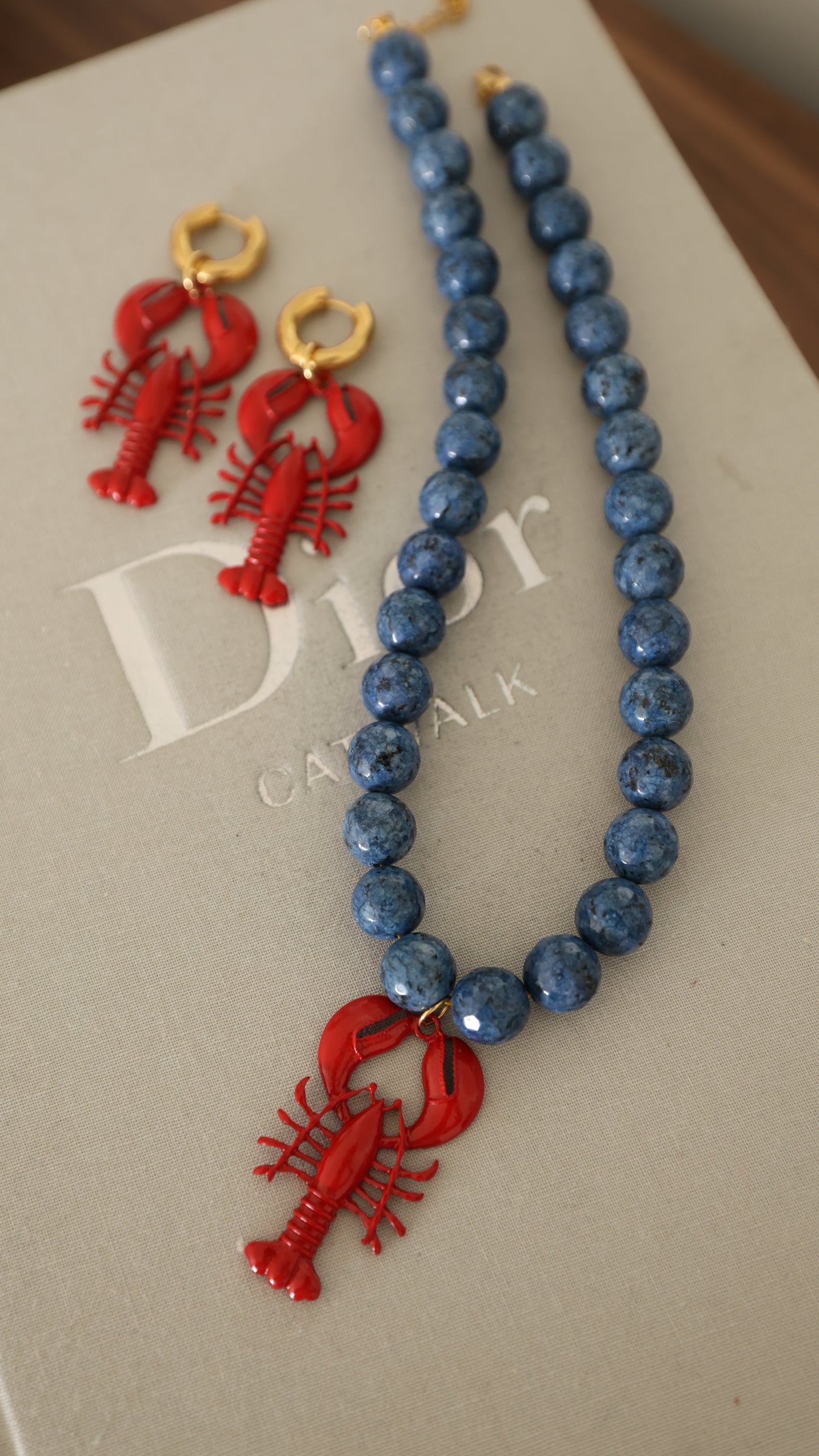 Colar pedras Lobster