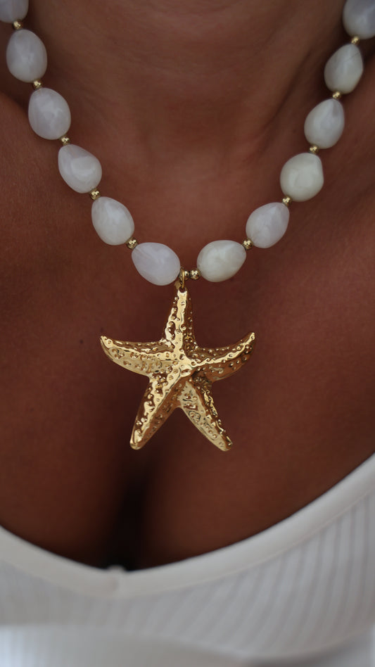 Colar estrela branco